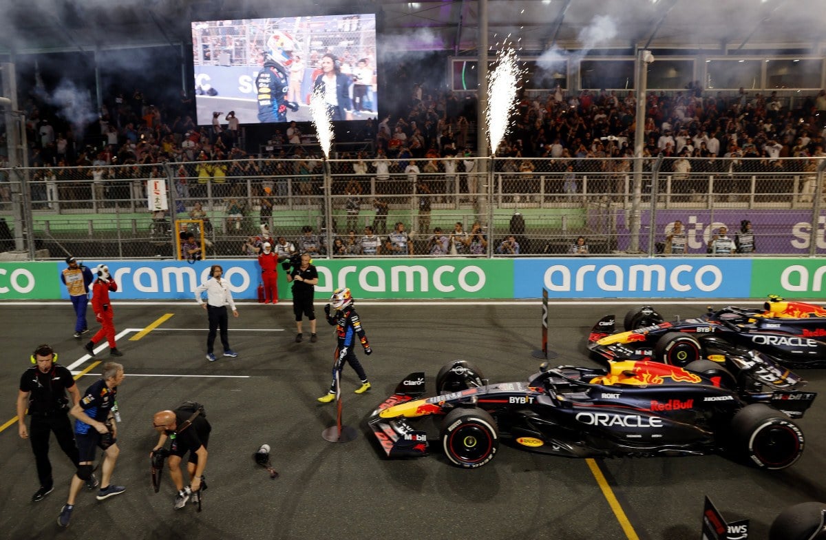 1710017055 559 Suudi Arabistan Grand Prixinde kazanan Max Verstappen