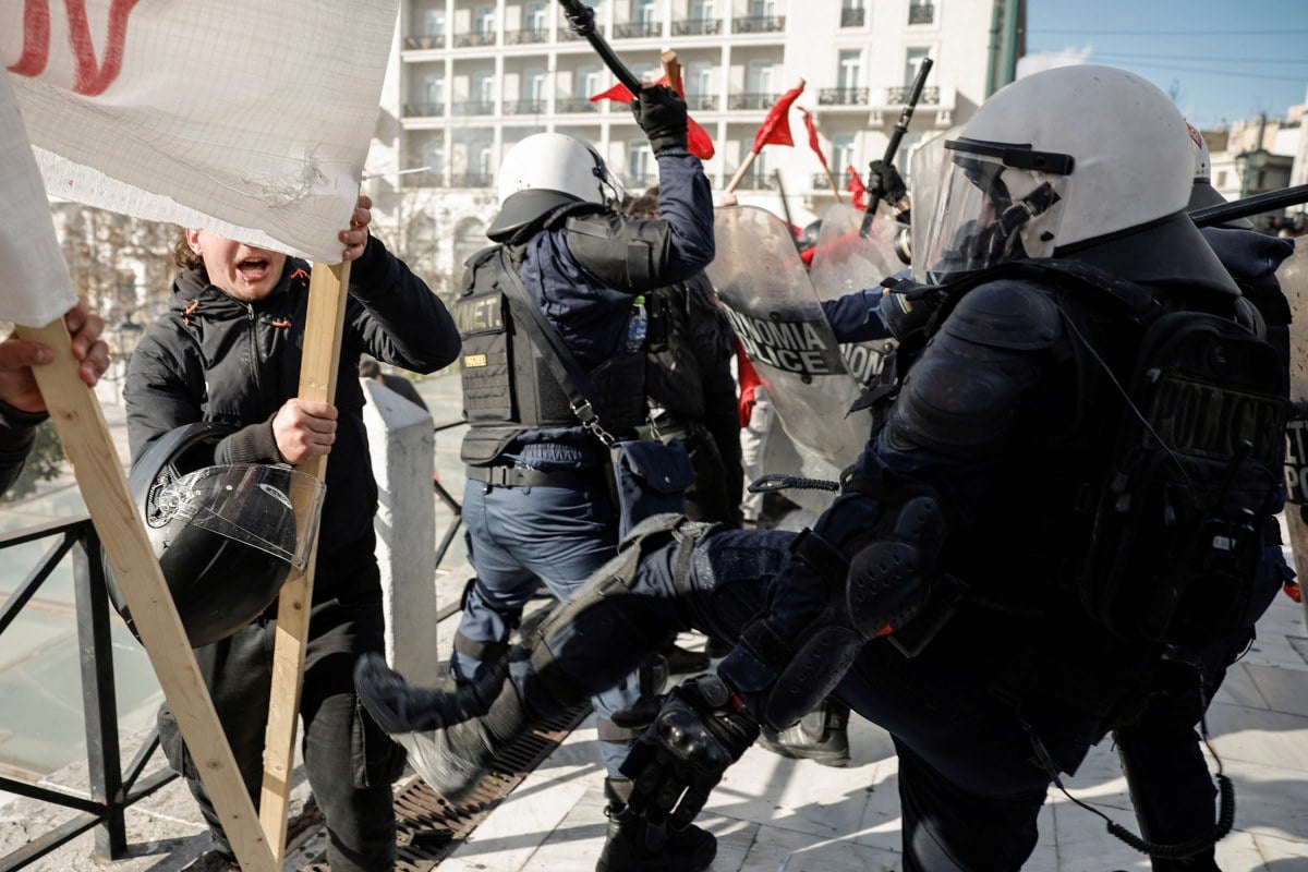 1710029694 124 Yunanistanda ozel universite acilmasin protestolari 8 yarali