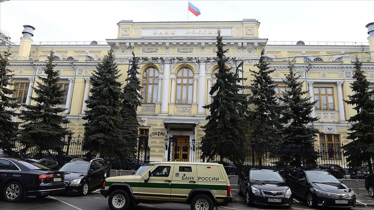 1711207636 373 Rusya Merkez Bankasi politika faizini sabit tuttu