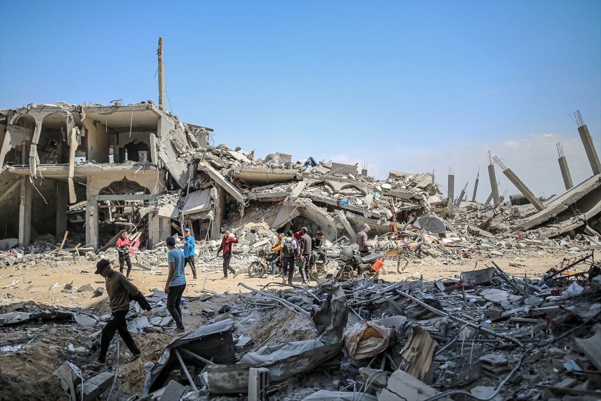 1712551143 148 Israil abluka altindaki Gazze Seridine 6 aydir olum yagdiriyor