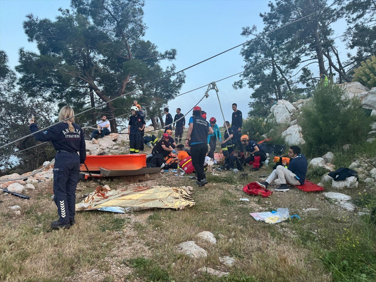 1712990510 261 Antalyadaki teleferik kazasi icin sorusturma baslatildi