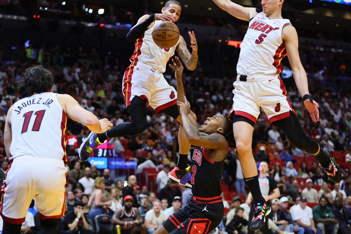 1713601419 301 Miami Heat ve New Orleans Pelicans Play Offa yukseldi