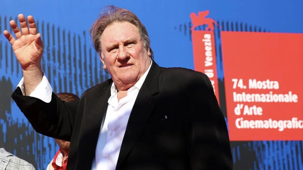 Fransiz oyuncu Gerard Depardieu cinsel saldiri suclamasiyla gozaltina alindi