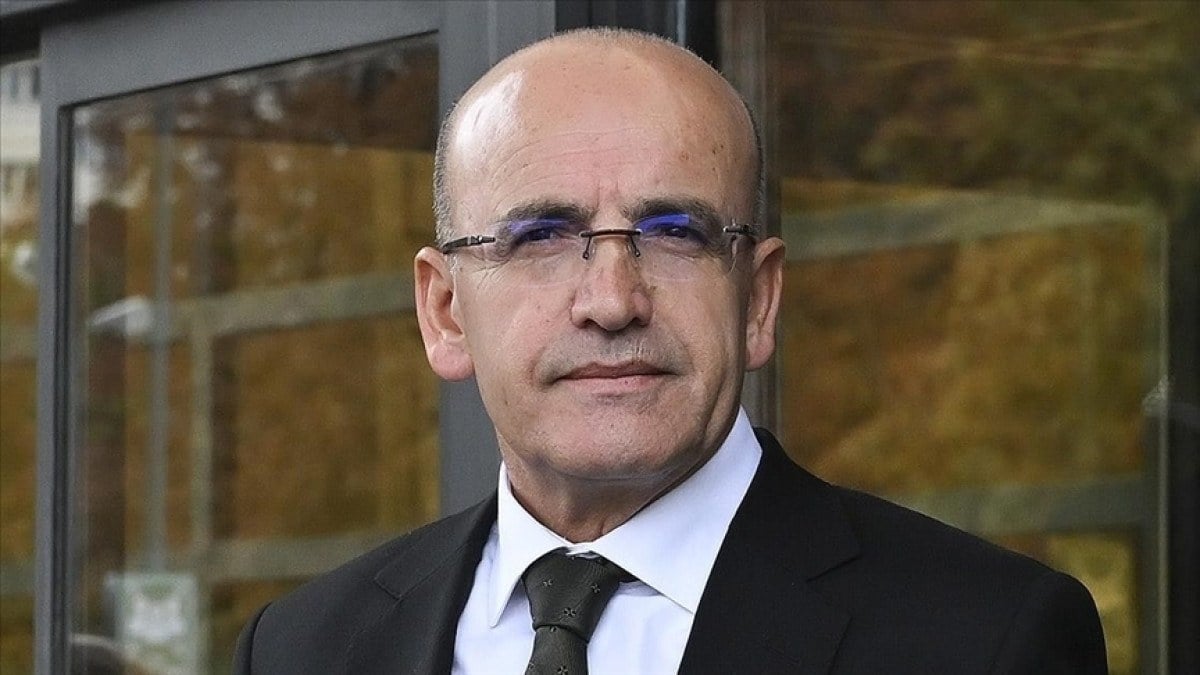 Mehmet Simsek yerel secimin ardindan ilk yatirimcilar toplantisini ABDde yapti