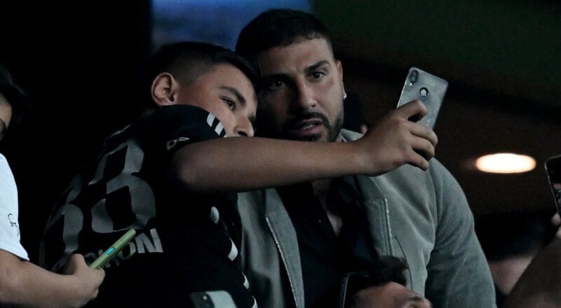 1715108890 Ricardo Quaresma Besiktas tribunlerinde